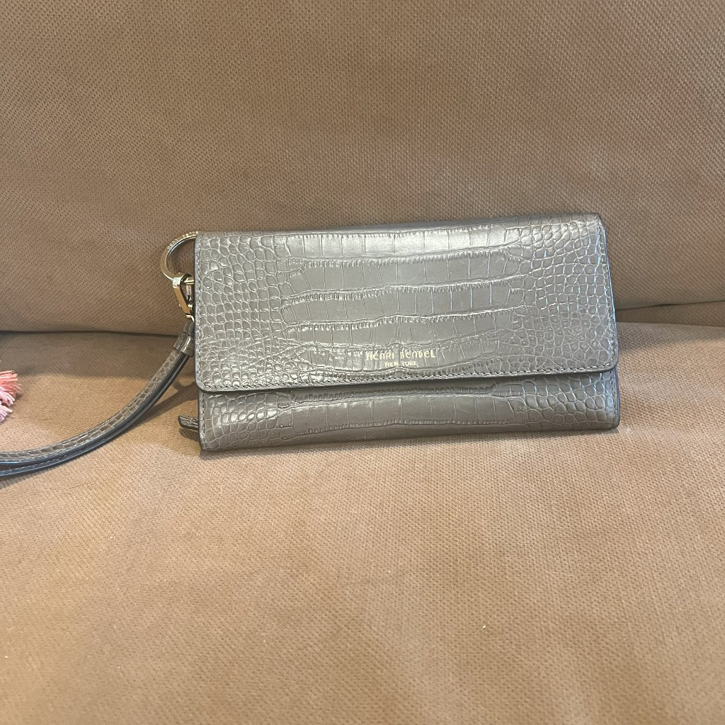Henri Bendel Wallet/Clutch